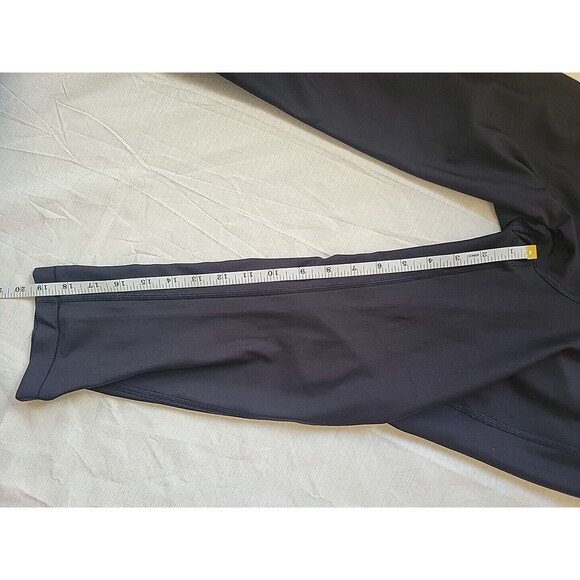 Under Armour Leggings M Women's Cropped Athletic Wear Heatgear Compression Black - Picture 3 of 7